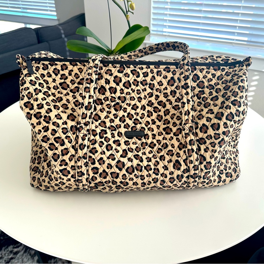 VERA BRADLEY XL TRAVELER DUFFLE BAG: cheetah